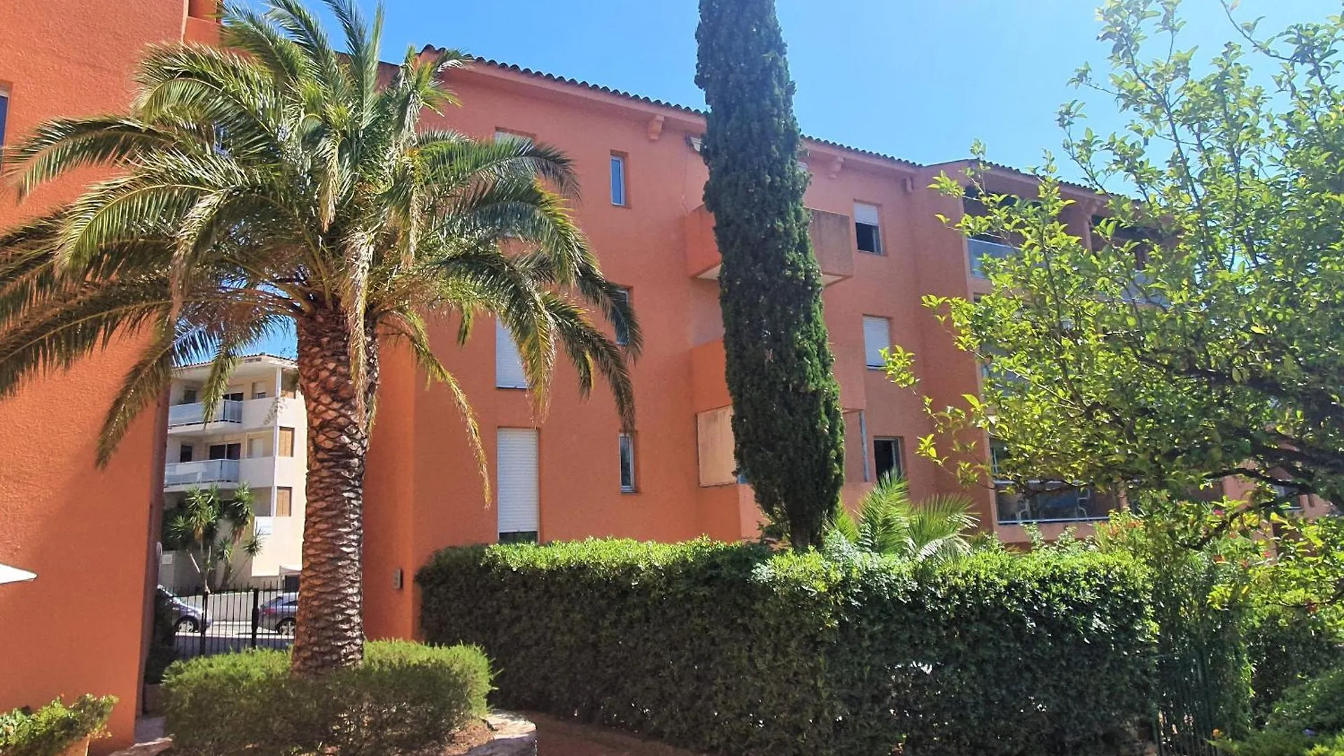 Appartement 2 Pieces Avec Clim, Parking, Proche Commerces Et Plage - Sainte-Maxime, Golfe De St-Tropez - Fr-1-780-76 France